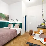 Apartman Golden In - Cozy And Stylish - Zabkowska B
