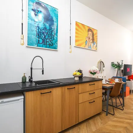 Golden In - Cozy And Stylish - Zabkowska B Lejlighed *