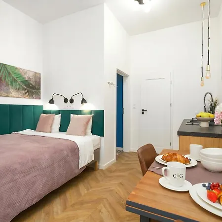 Golden In - Cozy And Stylish - Zabkowska B Lejlighed Warszawa